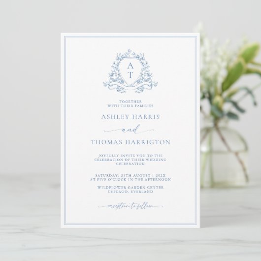 Elegant Blue Crest Monogram Wedding Invitation Kaart (Staand voorkant)