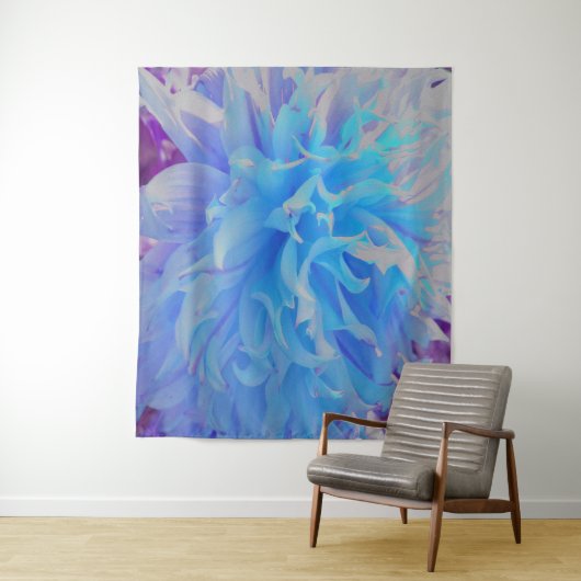 Elegant Blue Decorative Dahlia Flower Wandkleed (In situ)