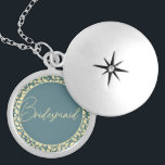 Elegant Blue en Cream Leaf Bridesmaid Locket Ketting<br><div class="desc">Deze prachtige mand is een speciaal accessoire dat ontworpen is voor de Bridesmaid. De locket is voorzien van een klassiek blauw en crèmekleurenschema met een roomkleurig bladpatroon binnenin, dat een aanraking van elegantie en natuurlijke schoonheid toevoegt. Het verborgen bericht binnenin is een speciale aanraking die deze mand nog betekenisvoller zal...</div>