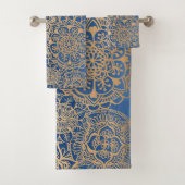 Elegant Blue en Gold Mandala Pattern Bad Handdoek (Insitu)