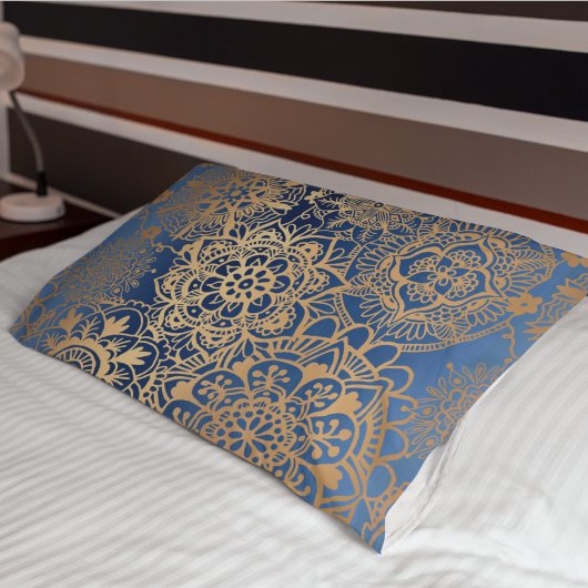 Elegant Blue en Gold Mandala Pattern Kussensloop