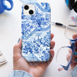 Elegant  Blue en White Chinoiserie Case-Mate iPhone Case<br><div class="desc">Historisch elegant blauw en wit Chinoiserie patroon hersteld van textiel uit de 18e eeuw met exotische flora,  pagodes en mannen die zich bezighouden met het delen van maaltijden en buizen.</div>