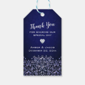 Elegant Blue en White Damask | Winterbruiloft Cadeaulabel (Voorkant)