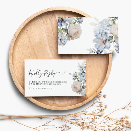 Elegant Blue en White Floral Wedding RSVP Kaarten
