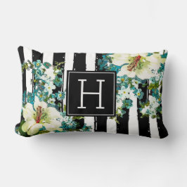 Elegant Blue en White Flowers met Monogram Kussen