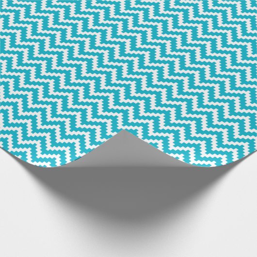 Elegant Blue en White Ikat Chevron Pattern Cadeaupapier (Hoek)