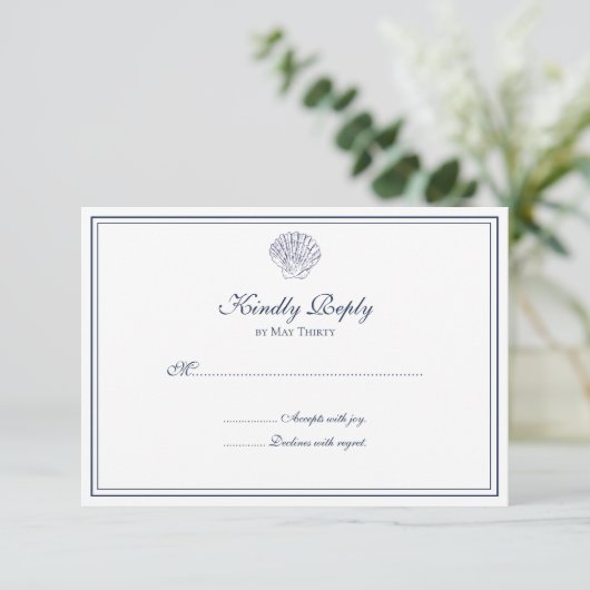 Elegant Blue en White Shell RSVP Kaartje (Staand voorkant)