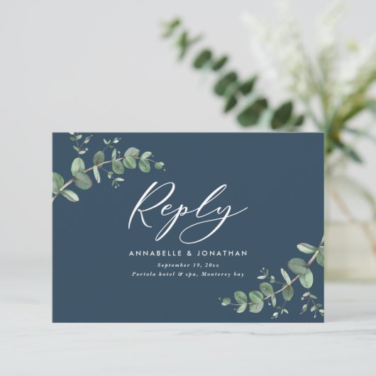 Elegant blue Eucalyptus Greenery Wedding RSVP (Staand voorkant)