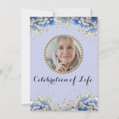 Elegant Blue Floral Celebration of Life Invitation Kaart (Achterkant)