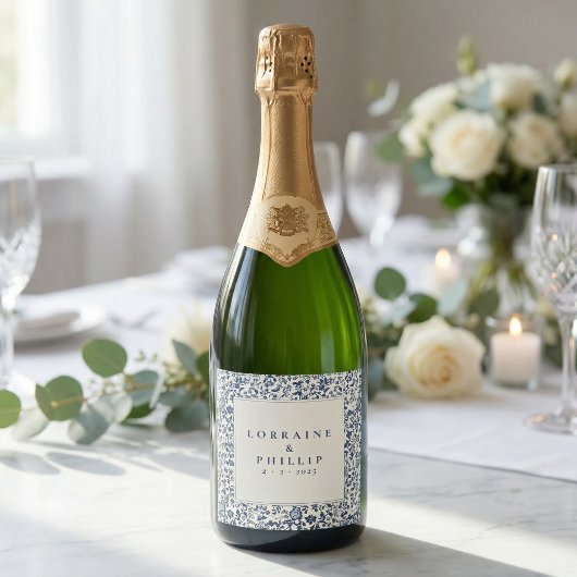 Elegant blue floral classic wedding sparkling wijnetiket