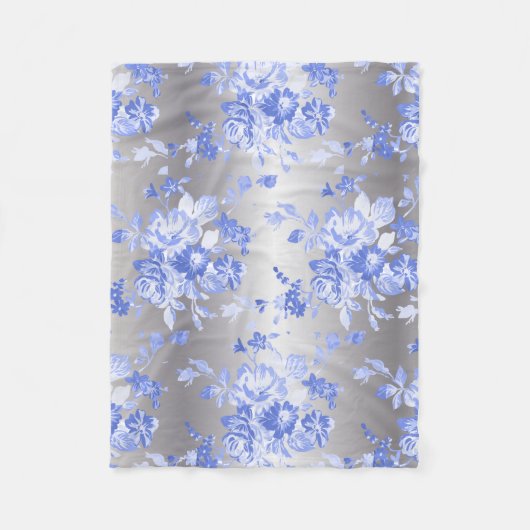 Elegant Blue Flowers op Silver Fleece (Voorkant)