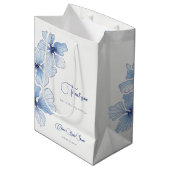 Elegant Blue Flowers Vrijgezellenfeest Medium Cadeauzakje (Voorkant Gekanteld)