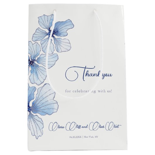 Elegant Blue Flowers Wedding Medium Cadeauzakje (Voorkant)