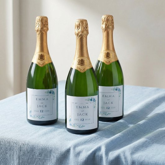Elegant blue greenery names and date wedding sparkling wijnetiket