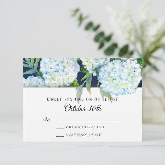 Elegant Blue Hydrangea Floral Navy RSVP Wedding Kaart (Staand voorkant)