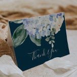 Elegant Blue Hydrangea | Lege marine - Hartelijk d Bedankkaart<br><div class="desc">Deze elegante blauwe hydrangea blanco marin dank je kaart is perfect voor een lente- of zomerbruiloft. Het klassieke florale ontwerp is voorzien van zacht poederblauwe waterverf hydrangeas, voorzien van neutrale crèmebloemen en groene bladeren. Deze kaarten kunnen voor een bruiloft, een vrijgezellenfeest, of om het even welke speciale gebeurtenis worden gebruikt....</div>