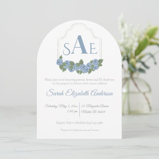 Elegant Blue Hydrangea Monogram Crest Baby shower Kaart (Staand voorkant)