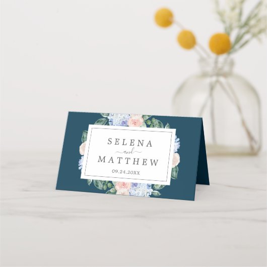 Elegant Blue Hydrangea | Navy Folded Wedding Plaatskaartje (Achterkant)