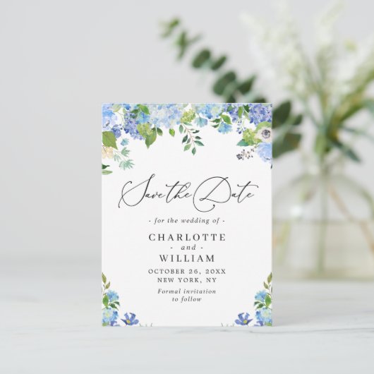 Elegant Blue Hydrangea Wedding Save the Date Briefkaart (Staand voorkant)