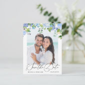 Elegant Blue Hydrangea Wedding Save the Date Briefkaart (Staand voorkant)