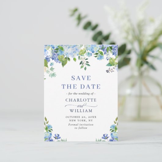 Elegant Blue Hydrangea Wedding Save the Date Briefkaart (Staand voorkant)