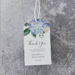 Elegant Blue Hydrangea | Wit bedankt voor je plezi Cadeaulabel<br><div class="desc">Deze elegante blauwe hydrangea White, dank je dat je cadeautjes wilt geven, labels zijn perfect voor een lente- of zomerbruiloft. Het klassieke florale ontwerp is voorzien van zacht poederblauwe waterverf hydrangeas, voorzien van neutraal wazige roze bloemen en groene bladeren. Pas de labels aan met uw namen en de datum. Verander...</div>