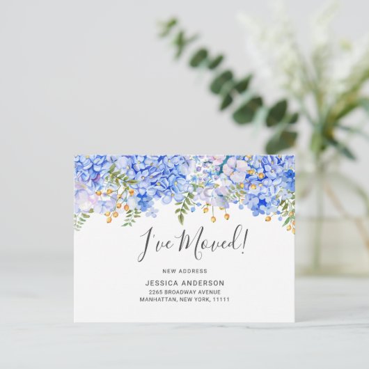 Elegant Blue Hydrangeas Bewegende aankondiging Briefkaart (Staand voorkant)