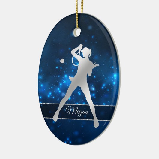 Elegant Blue Lights Silver Vrouw Tennis Player Keramisch Ornament (Links)