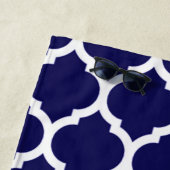 Elegant Blue Moroccan Quatrefoil Pattern Strandlaken (In situ)