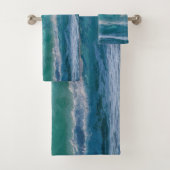 Elegant Blue Ocean Waves Acryllic Artwork | Bad Handdoek (Insitu)