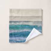 Elegant Blue Ocean Waves Acryllic Artwork | Bad Handdoek (Wasdoekje)