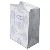 Elegant Blue & Silver Christmas  Medium Cadeauzakje (Achterkant Gekanteld)