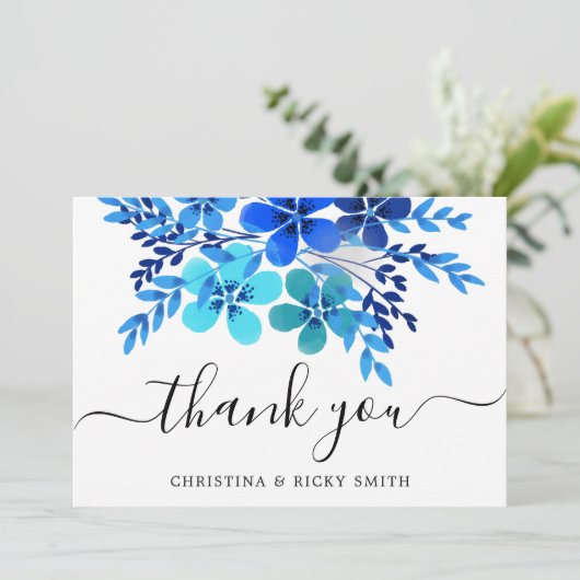 Elegant Blue Waterverf Flowers Wedding Bedankkaart (Staand voorkant)