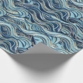 Elegant Blue Wave patroon met gouden accenten Cadeaupapier (Hoek)