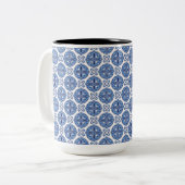 Elegant blue& white Moroccan  pattern  Tweekleurige Koffiemok (Voorkant links)
