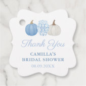 Elegant Blue & White Pumpkins Autumn Vrijgezellenf Bedankjes Labels (Voorkant)