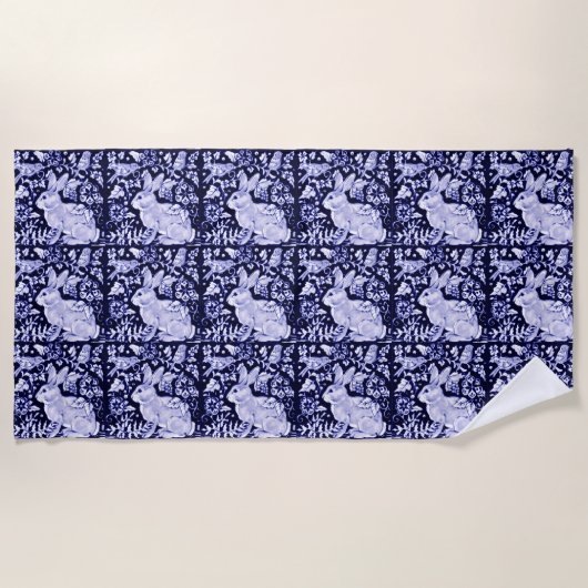 Elegant Blue White Rabbit Bunnt Bird Delft Strandlaken (Voorkant)