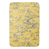 Elegant Blue Wildflower op Mustard Yellow Badmat (Voorkant Verticaal)