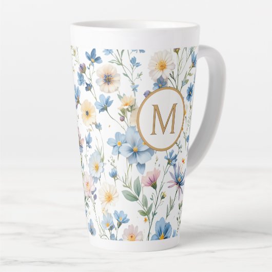 Elegant Blue Wildflower Pattern Botanical Monogram Latte Mok (Rechterhoek)