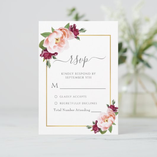 Elegant Blush Bourgondië Goud Bloemen Bruiloft RSVP Kaartje (Staand voorkant)