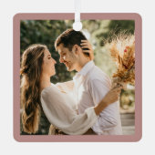 Elegant Blush Dusty Roos Couple Weddenfoto Metalen Ornament (Voorkant)