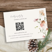 Elegant Blush Meadow Floral Wedding RSVP QR Code Informatiekaartje