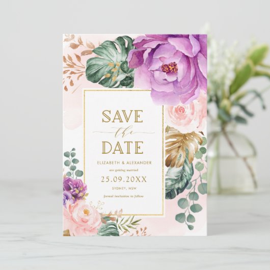 Elegant Blush Paarse Tropische Floral Save the Dat Kaart (Staand voorkant)
