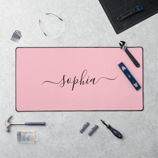 Elegant Blush Pink Desk Mat Featuring Your Name (Werkstation)