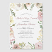 Elegant Blush Pink Floral Moederdag Brunch Magnetische Uitnodiging (Voorkant)