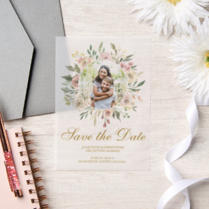 Elegant Blush Pink Gold Bloemenfoto Save the Date Vellum Uitnodigingen