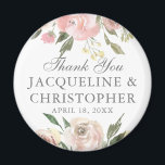 Elegant Blush Pink Ivory Floral Peony Wedding Magneet<br><div class="desc">Een sierlijk bloemenboeket van waterverf blush roze pioenen en ivoren rozen lijsten deze prachtige lente bruiloftsmagneten. De botanische takjes van saliegroene eucalyptusbladeren versieren de rand die het mooie cursieve schrift omringt. Een mooie gepersonaliseerde gunst voor een tuin bruiloft receptie tijdens de zomer. Dit collectie is zacht en delicaat met romantische...</div>
