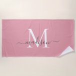 Elegant Blush Pink Monogram Vrouwelijk Grijs Scrip Strandlaken<br><div class="desc">Elegante Blush Roze Monogram Vrouwelijke Moderne Girly Grey Script Strandlaken</div>