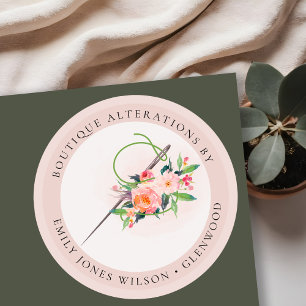 Elegant Blush Pink Needle Waterverf Floral Tailor Ronde Sticker