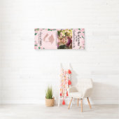 Elegant Blush Roze Bloemen Foto Welkom Afstuderen Spandoek (Insitu)